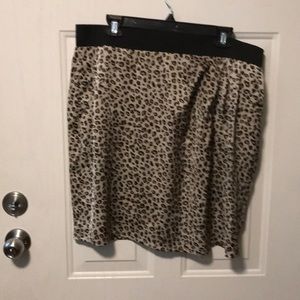Leopard print skirt XL